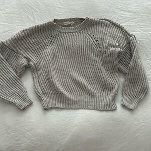 Cropped cozy grey sweater